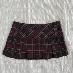 Swaggy Outfits, Plaid Skirt, Cute Skirts, Pretty Outfits, Fashion Inspo Outfits, Clothing Items, Style Me