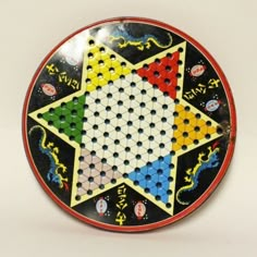 a button with the words flashack to the 80's and an image of a star