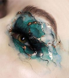 Carnaval Make-up, Editorial Make-up, Fantasy Make-up, Make Up Designs, Drag Make-up, Smink Inspiration, Makijaż Smokey Eye, Beauty Samples, Creative Eye Makeup