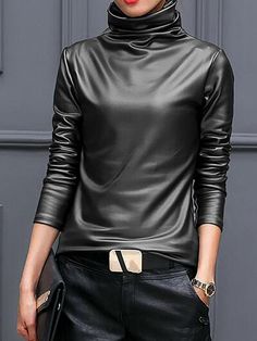 Leather T Shirt, Leather Blouse, Leather Clothes, Autumn T Shirts, Leather Outfits, Black Leather Pants, Looks Black, Basic Shirts, Women Blouses