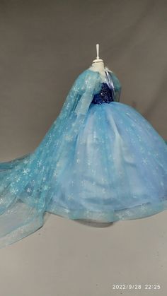 Blue Princess Dress For Christmas Party, Christmas Princess Ball Gown Dresses, Winter Princess Dress For Party, Princess Costume Ball Gown, Princess Style Tulle Gown For Christmas, Blue Princess Gown For Costume Party, Winter Pageant Princess Dress, Princess Style Ball Gown For Costume, Blue Princess Style Dress For Costume Party