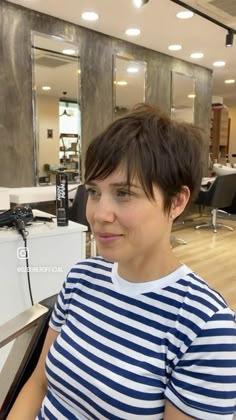 Brown Pixie, Short Haircuts Ideas, Haircut Tip, Pixie Haircut Ideas, Short Haircut Ideas, Haircuts Ideas, Great Haircuts, 2023 Hair, Super Short Hair