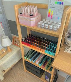 Nail Station Ideas Small Spaces, At Home Nail Salon Room, Nail Room Ideas, Nail Salon Interior Design, Tech Room, Nail Salon Interior, Beauty Room Salon, Nail Station, Beds For Small Spaces