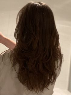 Brown Layered Hair, Long Wavy Haircuts, Medium Length Brown Hair, Straight Wavy Hair, Brown Wavy Hair