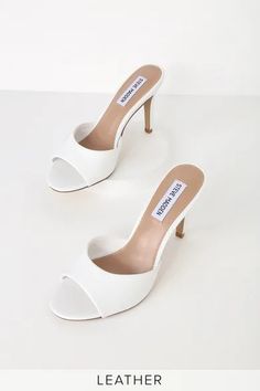 High Heel Sandals Outfit, High Heels Outfit, Dr Shoes, Heels White, High Heel Dress, White High Heels, Minimalist Shoes, Minimalistic Style, Sandal Heels