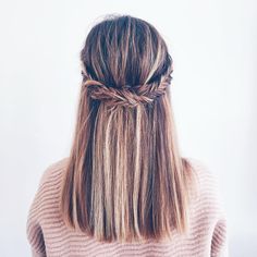 Fishtail half up half down hair balayage Prosecco and Plaid Straight Prom Hair, Medium Hair Braids, No Heat Hairstyles, Long Straight Hair, Gorgeous Hair, Hair Goals, Hair Looks