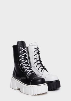 Mismatched Clothes, Rave Shoes, Black And White Boots, Current Mood Clothing, Goth Stuff, Heavy Breathing, Diy Vetement, White Boots, Current Mood