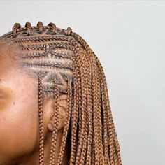 Small Fulani Braids Hairstyles, Brown Flip Over Fulani Braids, Layered Fulani Braids, Color 30 Fulani Braids, Brown And Blonde Fulani Braids, Flip Up Fulani Braids, Flip Over Fulani Braids With Color, Long Fulani Braids Hairstyles, Funali Braids Flip Over