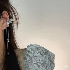 Cool Ear Piercings, Art Costume, Jewelry Accessories Ideas, Ear Jewelry, Grunge Fashion, Cute Jewelry, Earings Piercings, Fashion Makeup