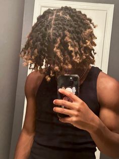 Two Twist Locs, Dyed Braids Men, Curly Dreads Men, Locs Dyed Tips, Bleached Dreads Men, High Top Locs, Dyed Dreads Men Tips, Brown Dyed Dreads Men