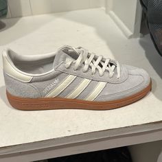 I Am Selling Women’s 8.5 Adidas Shoes. These Are Spezial, And Barely Worn. They Are Very Comfortable And Are A Cute Shoe. Let Me Know If You Are Interested In These. Spezial Shoes, Spezial Adidas, Cute Shoe, Adidas Spezial, Shoe Inspo, Aesthetic Shoes, Shoes Adidas, Shoes Color, Adidas Samba