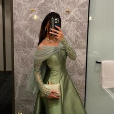 Eid Boxes, Dresses With Bow, Formal Occasion Dress, Flora Dress, College Outfit, Satin Evening Dresses, Dinner Outfit, Prom Dresses Modest, Evening Dress Fashion