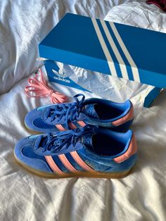 blue/semi pink adidas gazelle Adidas Gazelle Aesthetic, Blue Gazelle Adidas Outfit, Blue Gazelle, Pink Adidas Gazelle, Blue Adidas Gazelle, Adidas Shoes Gazelle, Adidas Gazelle Blue, Adidas Gazelle Pink, Adidas Gazelle Outfit