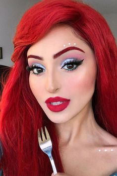 Pretty Halloween Makeup Ideas: Mermaid, Glitter & More | Glamour UK Mermaid Costume Makeup, Little Mermaid Makeup, Ariel Makeup, Disney Character Makeup, Mermaid Makeup Halloween, Disney Princess Makeup, Princess Makeup, Halloween Makeup Pretty, Mermaid Halloween