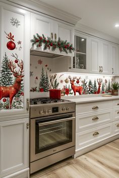 21 Gorgeous Kitchen Christmas Decor Ideas To Copy Extravagant Christmas, Kitchen Christmas Decor Ideas, Kitchen Christmas Decorations, Kitchen Christmas Decor, Jars Snow, Potted Christmas Trees, Cozy Throw Pillows, Pot Rack Hanging, Spoon Crafts