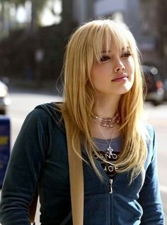 2000s Hair, 2000s Hairstyles, Y2k Hairstyles, Haircuts Straight Hair, Long Blonde, Hilary Duff, Cut My Hair, Long Blonde Hair, Hair Inspo Color