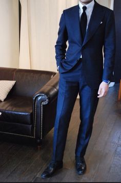 Dark Blue Wedding Tuxedo Terno Slim Fit, Navy Tuxedos, Style Gentleman, Navy Blue Tuxedos, Blue Wedding Inspiration, Blue Tuxedos