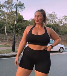 Midsize Workout Outfit, Midsize Workout, Curvy Workout Outfit, Workout Plus Size, Outfits Gorditas, Look Plus Size, Tankini Swimsuit, By The Beach