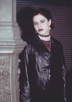 Chicas Punk Rock, 90s Grunge Hair, Shalom Harlow, 90s Goth