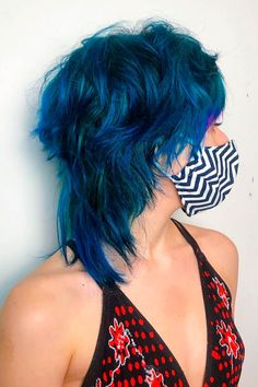 Wolf Cut Is a Recent Style That Only Daring Ladies Choose to Sport ★ Ocean Blue Wolf Hairstyle Haircuts Wolfcut, Haircut Bobs, Wolf Hairstyle, Hairstyle Heart, Wolf Cut Hairstyle, Haircuts Trendy, Wolf Cut Hair, Hairstyles Theme, Blue Wolf