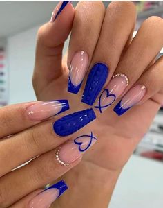 Shiny Nails Designs, Shiny Nails, Blue Nail Designs, Pretty Nail Art, Elegant Nails, Fancy Nails, Purple Nails