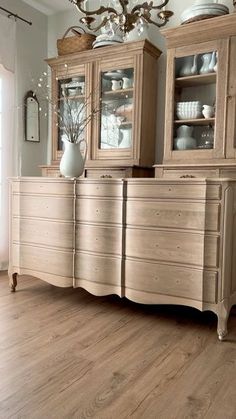 Vintage French Provincial Oak Triple Dresser in Grecian Ivory Finish