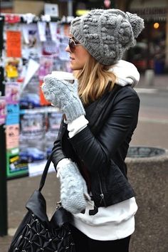 Hats Winter, Walking Down The Street, Winter Chic, Outfit Trends, Victoria Secrets, Colored Pants, Olivia Palermo, Gigi Hadid