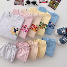 Toddler Disney Fun Friends Sweatshirt and Pants Set (1-5y) - 5 Colors Toddler Disney World Outfits, Toddler Disneyland Outfit, Toddler Disney Outfit, Mickey Mouse Clothes, Disney World Outfit Ideas, Disney With Baby, Family Disney Outfits, Disney Attire, Disney Character Outfits