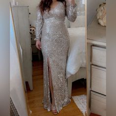 Very Comfortable Dress, Alittle Bit Tear On The Waist But Is Fixable Silver Dress, Size 6 Dress, Comfortable Dress, Wedding Guest Dress, Wedding Guest, Colorful Dresses, Size 6, Plus Size, Womens Dresses