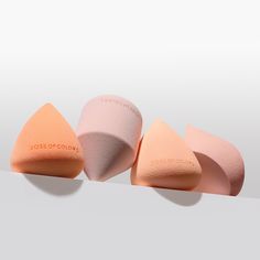 Our Seamless Beauty Sponges offer versatile blending with unique shapes tailored for different applications. The Classic sponge’s tapered tip and flat bottom blend concealer and foundation effortlessly, while the Jumbo version is ideal for face and body coverage. The Penpoint sponge features a precise tip for under-eye areas, and the Sculpt & Shape sponge’s slanted edge allows for expert sculpting and setting. Each sponge is reusable and designed for comfortable use, ensuring flawless blending w Concealer And Foundation, Facial Sponges, Flawless Makeup Application, Flawless Foundation, Highlighter Brush, Single Eyeshadow, Too Faced Concealer, Blush Highlighter, Unique Shapes