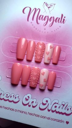 Diseño en rosa + técnica velvet + corazónes San valentin Largo: 2cm Forma: Coffin Tie Dye Nails, Gel Nail Design, Manicure Y Pedicure, Winter Nails, Long Nails, Stylish Nails