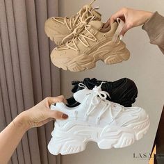 Lasaky - Stylish and Sporty Thick-Soled Casual Sneakers with Leather Upper and Foam Base for and Women Walking Fashion, Chunky Platform Sneakers, Black Casual Shoes, Pretty Shoes Sneakers, Sneakers Patterns, Shoes Outfit Fashion, Fashion Bottoms, Trainers Fashion, Girly Shoes