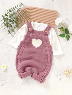 Dusty Pink  Collar Long Sleeve Fabric Heart Jumpsuit Embellished Medium Stretch  Baby Clothing Knitted Baby Outfits, Hats Crochet, Gifts Crochet, Crocheting Patterns, Beginners Crochet, Pull Bebe, Summer Baby Clothes, Gift Crochet