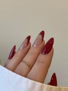 Medium Almond Acrylic Nails Red, Red Biab Nail Art, Pinkish Red Nails, Acrilyc Nails Design Ideas, Read Nails, Nails Aesthetic Red, Detail Nails, Red Nails Aesthetic, Red Nails Design