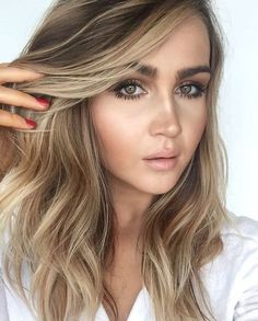 bronde hair Grey Balayage, Bronde Hair, Ombre Highlights, Long Blonde, Hair Color Trends, Blonde Balayage, Great Hair, Ombre Hair