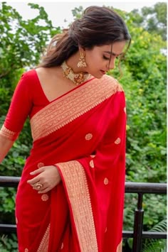 Red Color Kanchipuram Silk Saree Traditional Saree Beautiful - Etsy India Red Sari, Saree Hairstyles, Simple Saree Designs, Saree Looks, Keerthy Suresh, Keerthi Suresh, Fashionable Saree Blouse Designs, Fancy Sarees Party Wear, Saree Poses