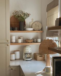 the kitchen counter is clean and ready for us to use