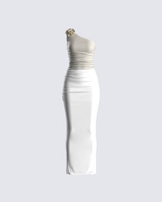 A clean, elegant, and classy look for you to own the night in 🤍 Featuring an ivory one shoulder top, paired with a white jersey maxi skirt - this two-piece set is giving "expensive, and untouchable" 💅 Birthday Outfits 2 Piece, Finesse Dress, Jersey Maxi Skirt, White Corset Dress, Expensive Dresses, Strapless Shirt, Strapless Ruffle Dress, High Waist Sports Leggings, White Midi Skirt