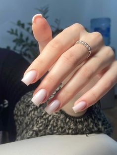 College Nails, Butterfly Cut, Wow Nails, One Color Nails, Chic Nails, Nail Shapes, Wedding Nails, White Nails, Simple Nails