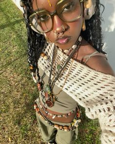 Bohemian Female Outfit, Earthgirl Aesthetics, Black Earthy Outfits, Boho Earthy Black Women, Earthy Aesthetic Clothes, Black Woman Alternative, Earth Inspired Outfits, Earth Black Women, Boho Womens Outfits