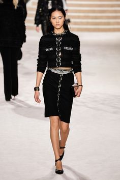 Chanel Spring 2022, Runway Fashion 2020, Chanel 2020, Classic Chanel, Camila Morrone, Amazing Dresses, 2020 Fashion Trends