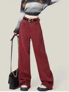 Women's Street Style, Cargo Pants Outfit Women, Cargo Pants Outfits, Denim Decor, Streetwear Jeans, Red Jeans, Women Street, Loose Style, Vintage Casual