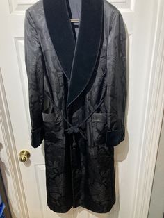 TOM FORD Silk Robe Dressing Gown 100% Silk $5k Retail  | eBay Small Belt, Sash Belts, Silk Robe, Sash Belt, Dressing Gown, Black Silk, Black Velvet, Tom Ford, Gowns Dresses