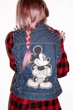 Jean Jacket Diy, Nerd Outfits, Studs Diy, Disney Clothing, Hipster Jeans, 90s Fashion Grunge, Diy Jacket, Pop Art Comic, Studded Denim