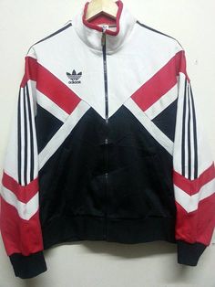 sale Vintage 1980s Adidas Decente Trefoil Indie by SuzzaneVintage Nice Shirts, Street Style 2018, Adidas Vintage, Block Style, Polo Sport, Team Wear, Vintage Adidas, Colour Block, Sports Jacket