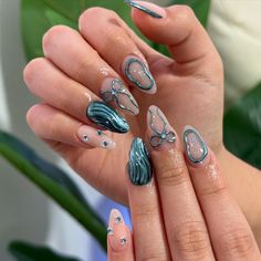 2025 Nails New Year, Modern Nail Designs, Nail Inspo Designs, Gel Nails Designs, Rave Nails, Minimalist Nail Art, Modern Nails, Simple Gel Nails, Summery Nails