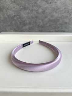 "Color: Beige, Silver, Pink, Light Purple, Blue, Green, Dark Purple, Brown, Black Measurements: 1.5 cm/0.6\" width of headband， 11 cm/4.3\"diameter 1 cm/0.35\" thickness of headband  Materials: Satin，plastic *You can wear this headband with any  your favorite hairstyles * 100% Plastic Elastics, *The headband has fashion design which provides a modern and sophisticated silhouette to your look.  You might see slight variations in color due to different monitors - we try our absolute best to get our photos perfect so the colors really come true to life. Please feel free to convo me with any questions." Purple Headband, Daphne Costume, Purple Headbands, Simple Headbands, Glitter Headbands, Simple Girl, Purple Satin, Turban Headbands, Favorite Hairstyles