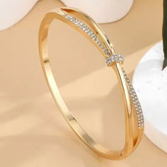 18K Gold Plated CZ Knot Bangle Bracelet – Balara Jewelry Diamond Bangles Bracelet Indian, Jewellery Styling Tips, Hand Bangles, Dubai Gold Bangles, Simple Gold Bangle, Delicate Gold Bracelet, Gold Bangles Indian, Gold Bracelet Simple, Unique Gold Jewelry Designs