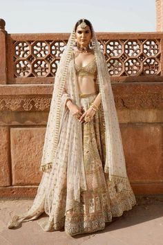 Multicoloured Lehenga, White Wedding Lehenga, Rimple Harpreet Narula, Tulle Lehenga, Rimple Harpreet, Wedding Lenghas, Rimple And Harpreet Narula, Indian Wedding Gowns, Indian Bridal Photos