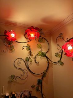 Glass Flower Light Fixture, Tall Flower Lamp, Lamp Shade Aesthetic, Flower Glass Lamp, Flower Lights Bedroom, Flower Lamp Aesthetic, Flower Ceiling Lamp, Flower Night Light, Aesthetic Bedroom Lighting